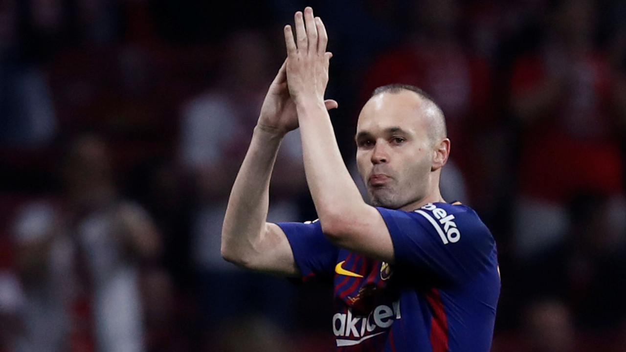 Iniesta decide encerrar sua carreira no futebol